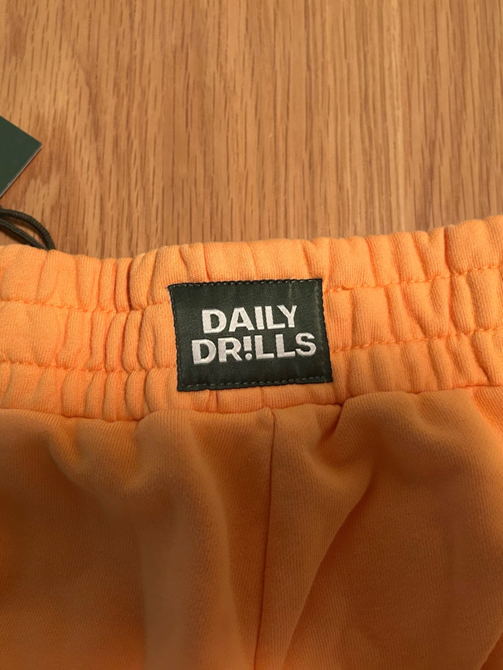 Daily Drills Super Shorts - Color Tajín Orange Size M/L NWT - Picture 4 of 9